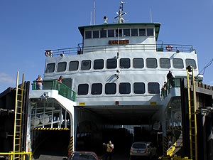 orcas-ferry11 Boarding the ferry